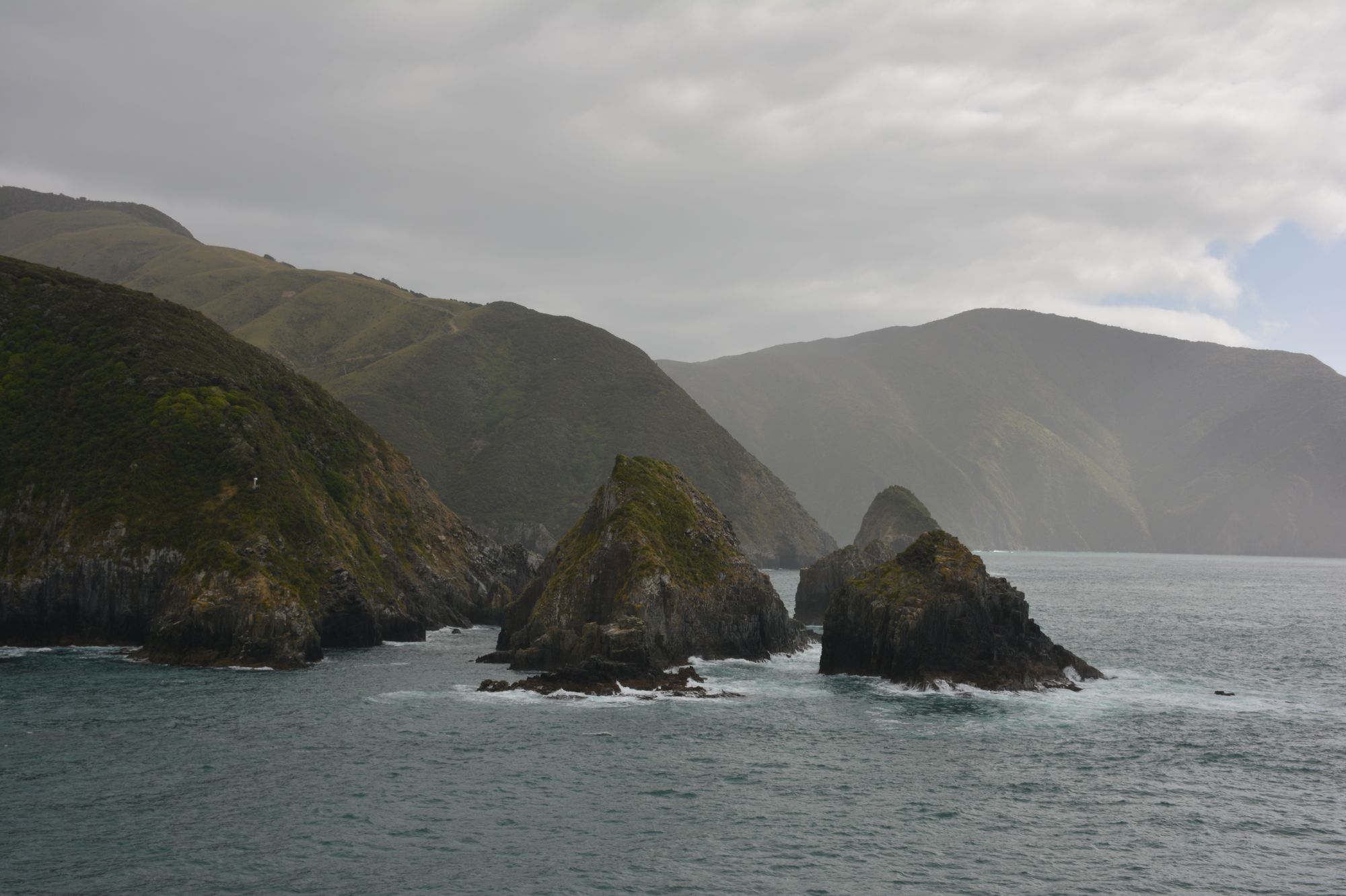 Sea and mountains in Cook Strait